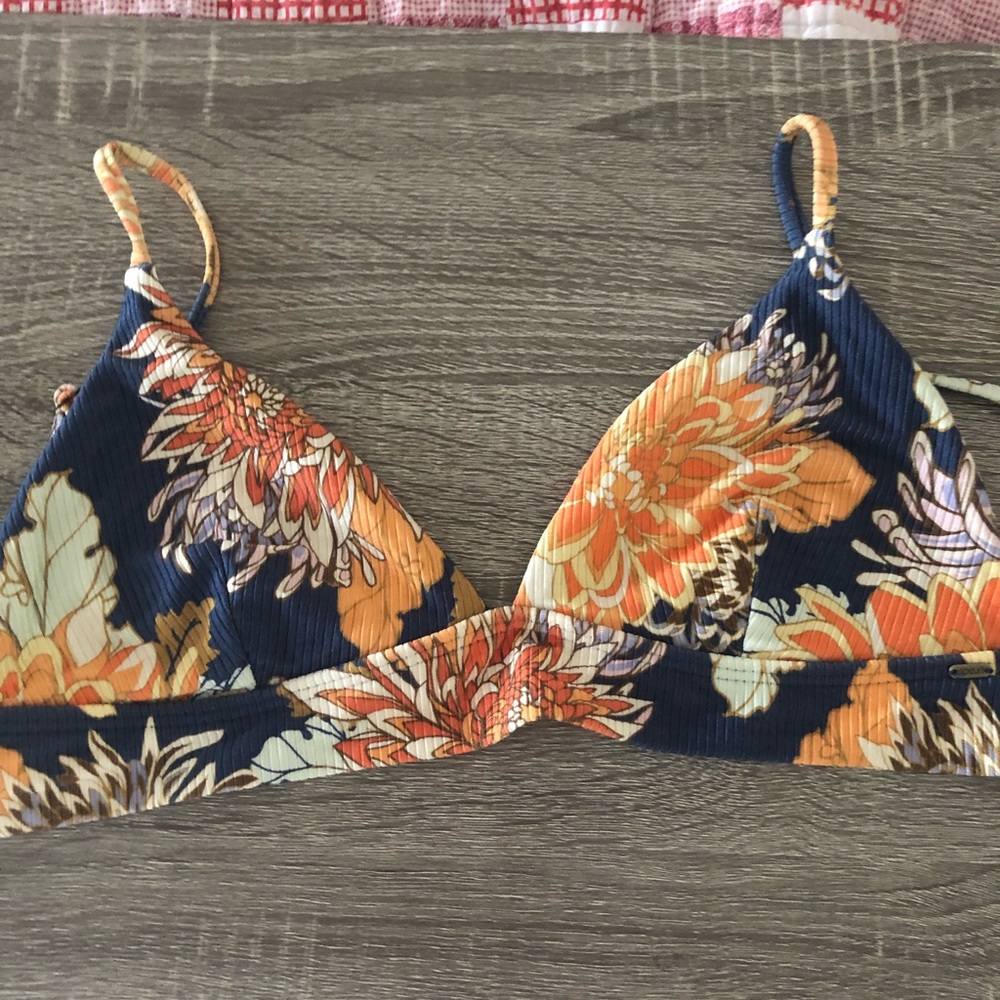 Billabong swim suit